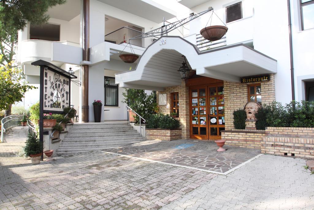 Hotel Ristorante La Bilancia Loreto Aprutino Zewnętrze zdjęcie